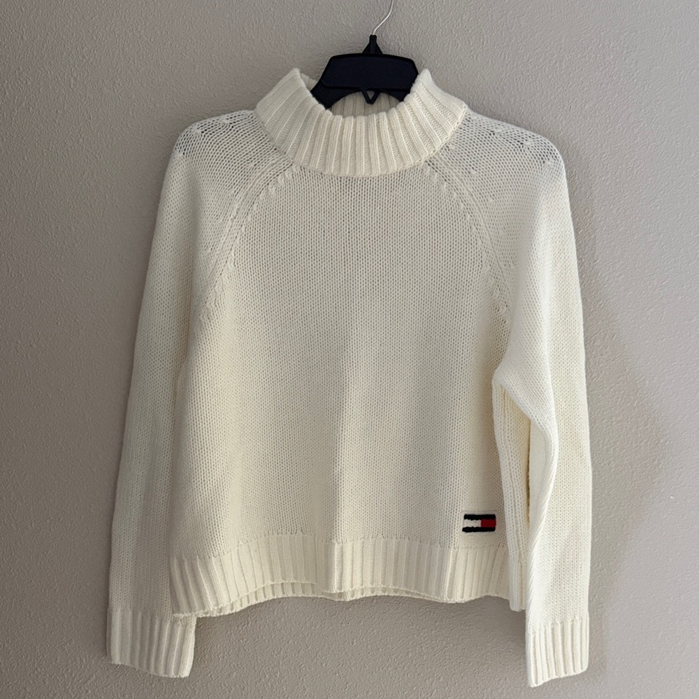 Tommy Hilfiger White Chimney Collar Sweater - Large